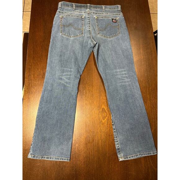 Bulwark FR Boot Cut Jeans Men 38x32 Workwear Flame Resistant CAT2 Stains Cowboy - Picture 4 of 13